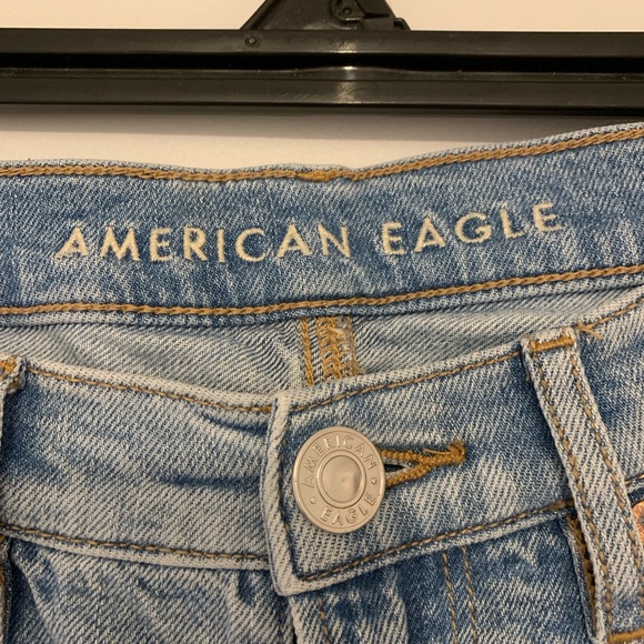 American Eagle Distressed Jeans - Picture 3 of 3